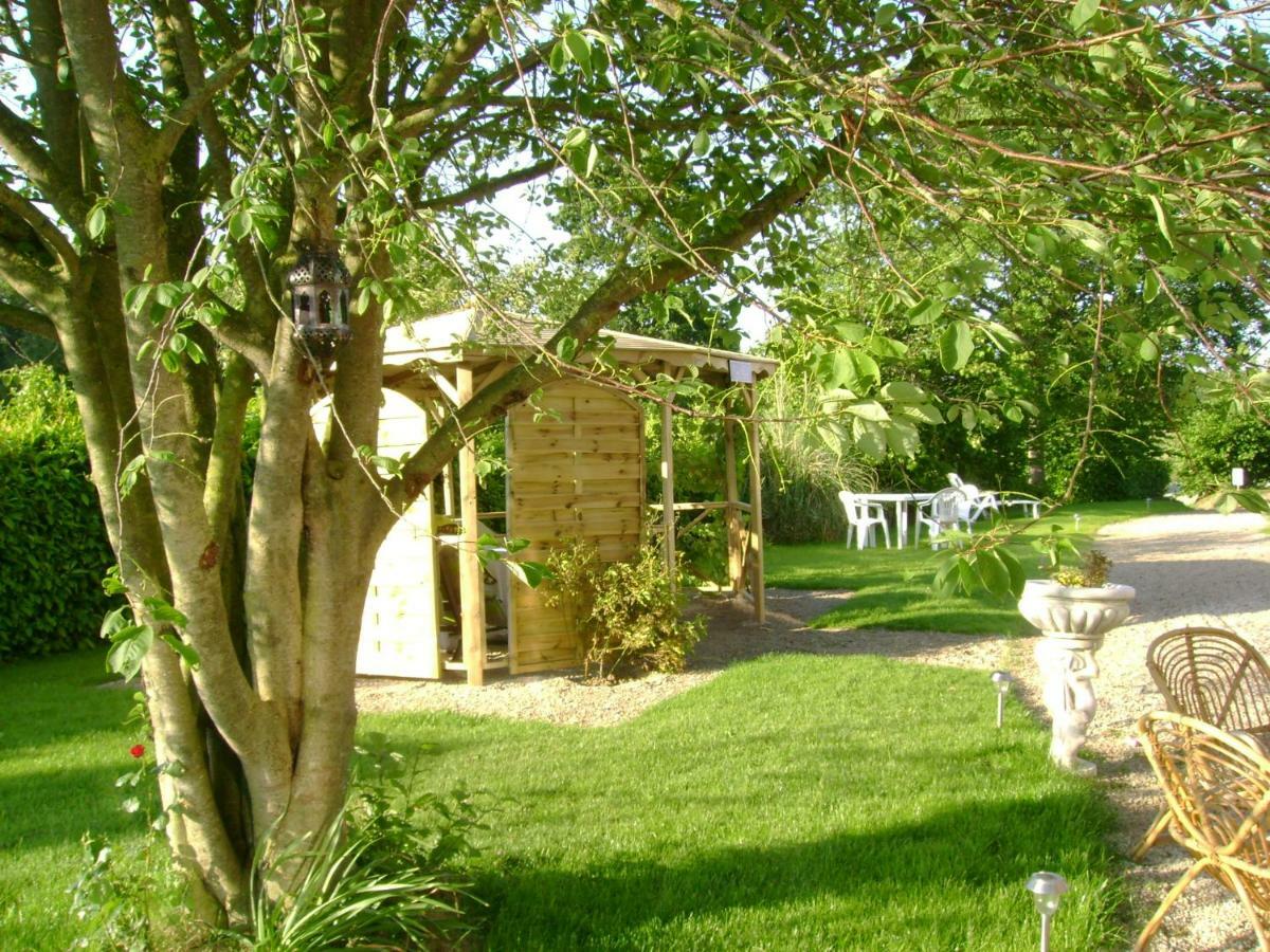 La Porte Ouverte Bed and Breakfast Saint-Denoual Esterno foto